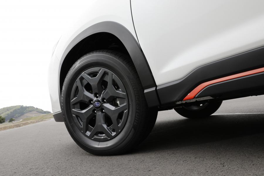 Детали экстерьера Subaru Forester X-Break 2018 года  (JP) (фото 4 из 28)